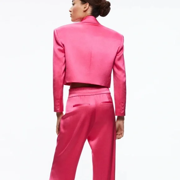Alice + Olivia Shan Boxy Oversized Cropped Blazer in Candy